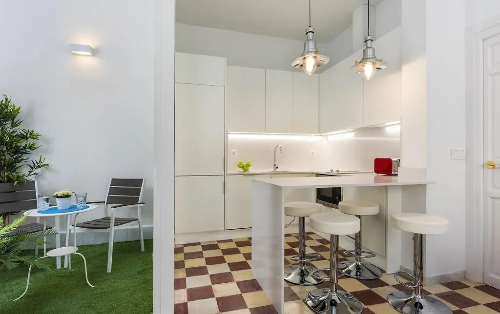 Genteel Home Galera Seville Apartment