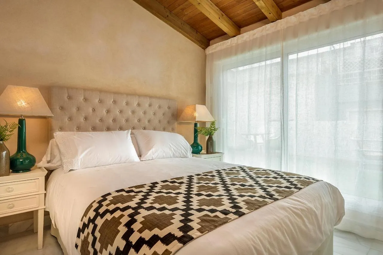 Genteel Home Galera Seville Apartment